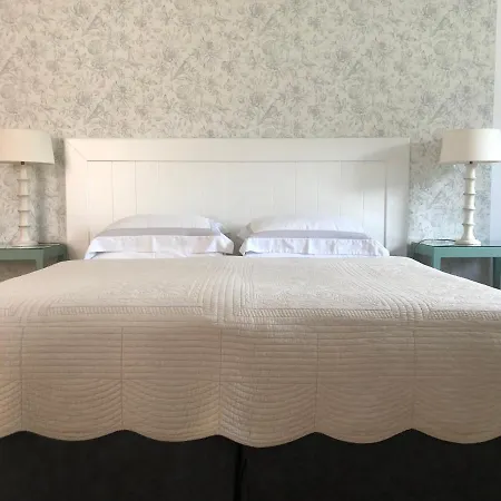 Bed & Breakfast Galerie 3*